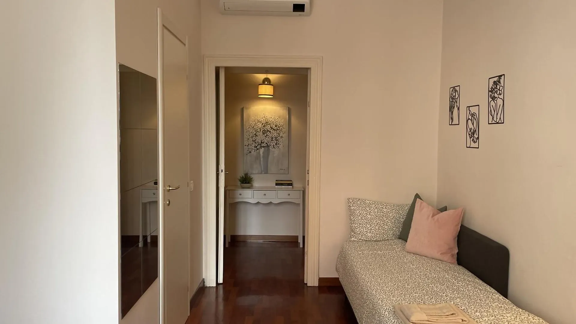 Umbria 60 Apartment Milan